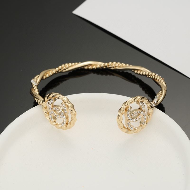 Ch**el bracelets